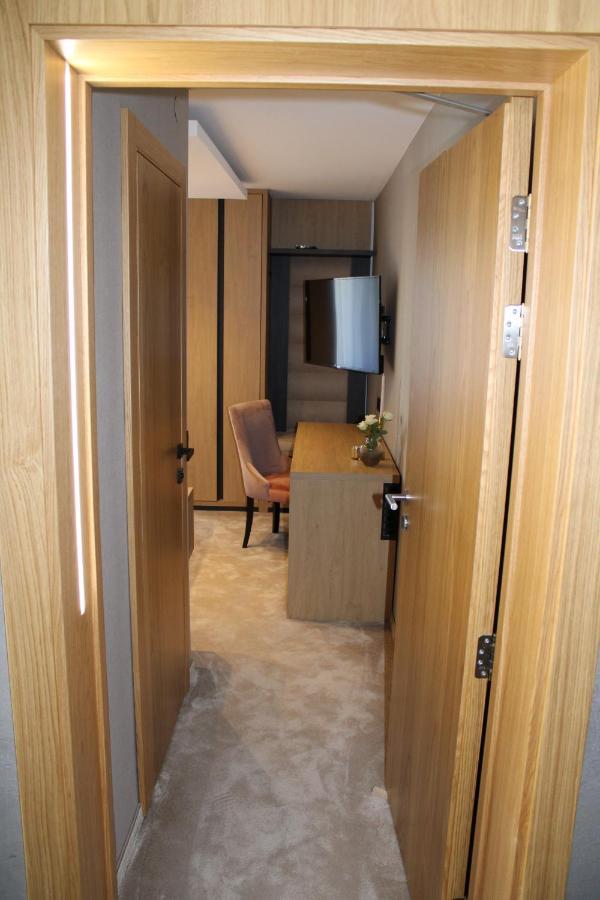 Hotel Reutlinger Hof Reutlingen Ngoại thất bức ảnh