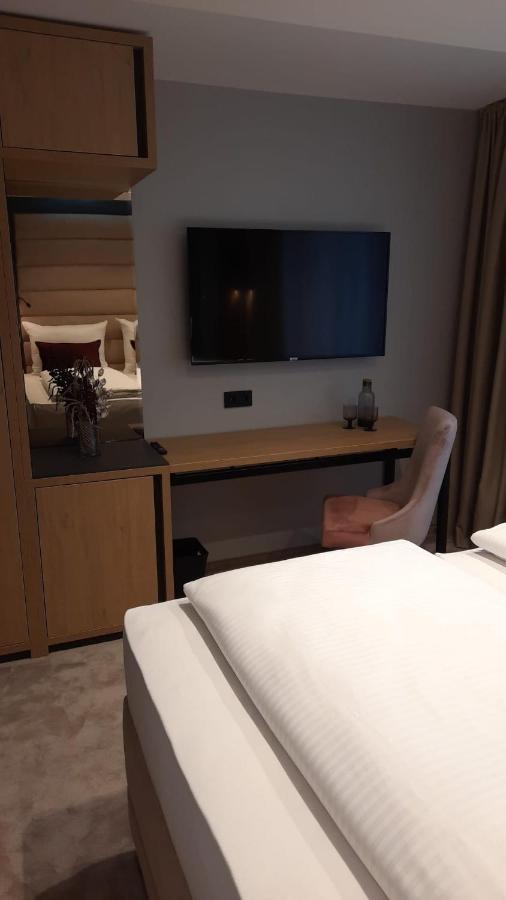 Hotel Reutlinger Hof Reutlingen Ngoại thất bức ảnh