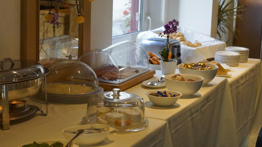 Hotel Reutlinger Hof Reutlingen Ngoại thất bức ảnh