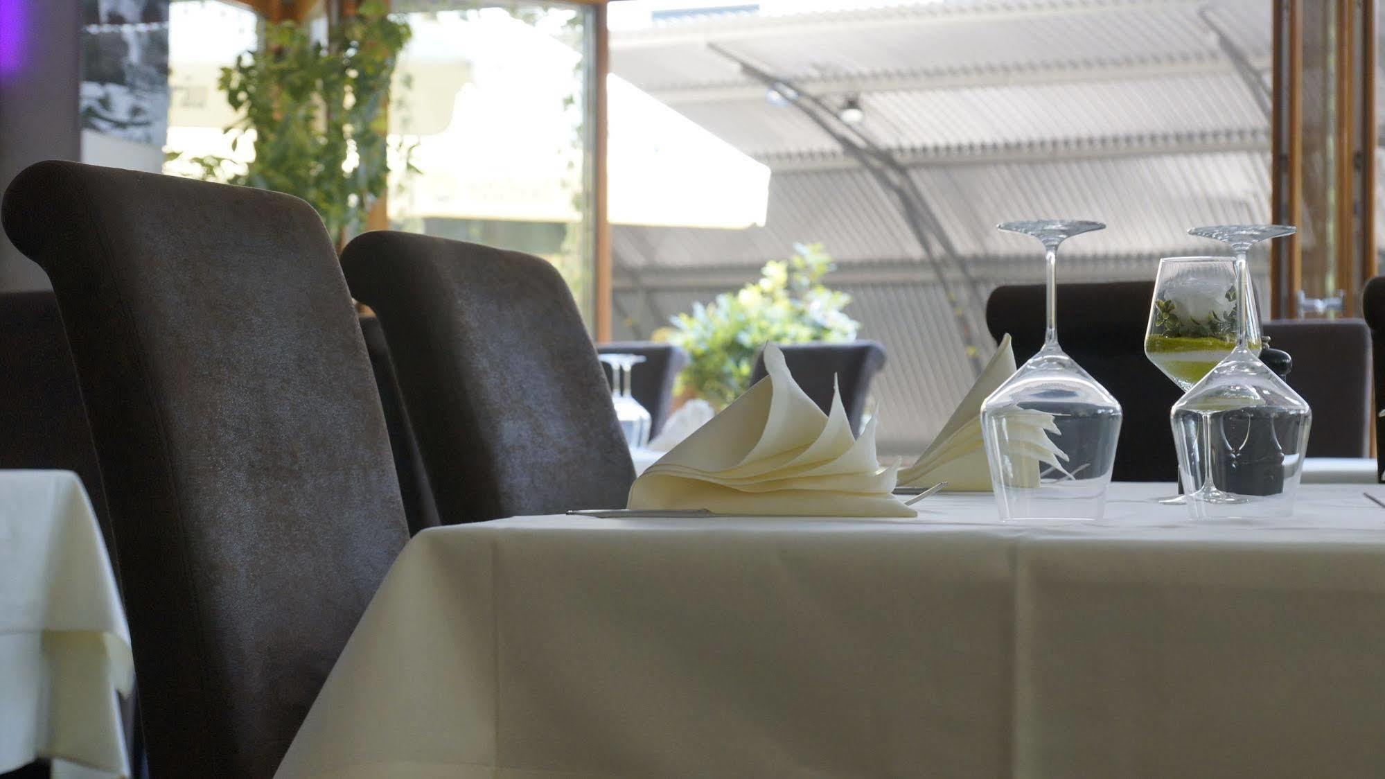 Hotel Reutlinger Hof Reutlingen Ngoại thất bức ảnh