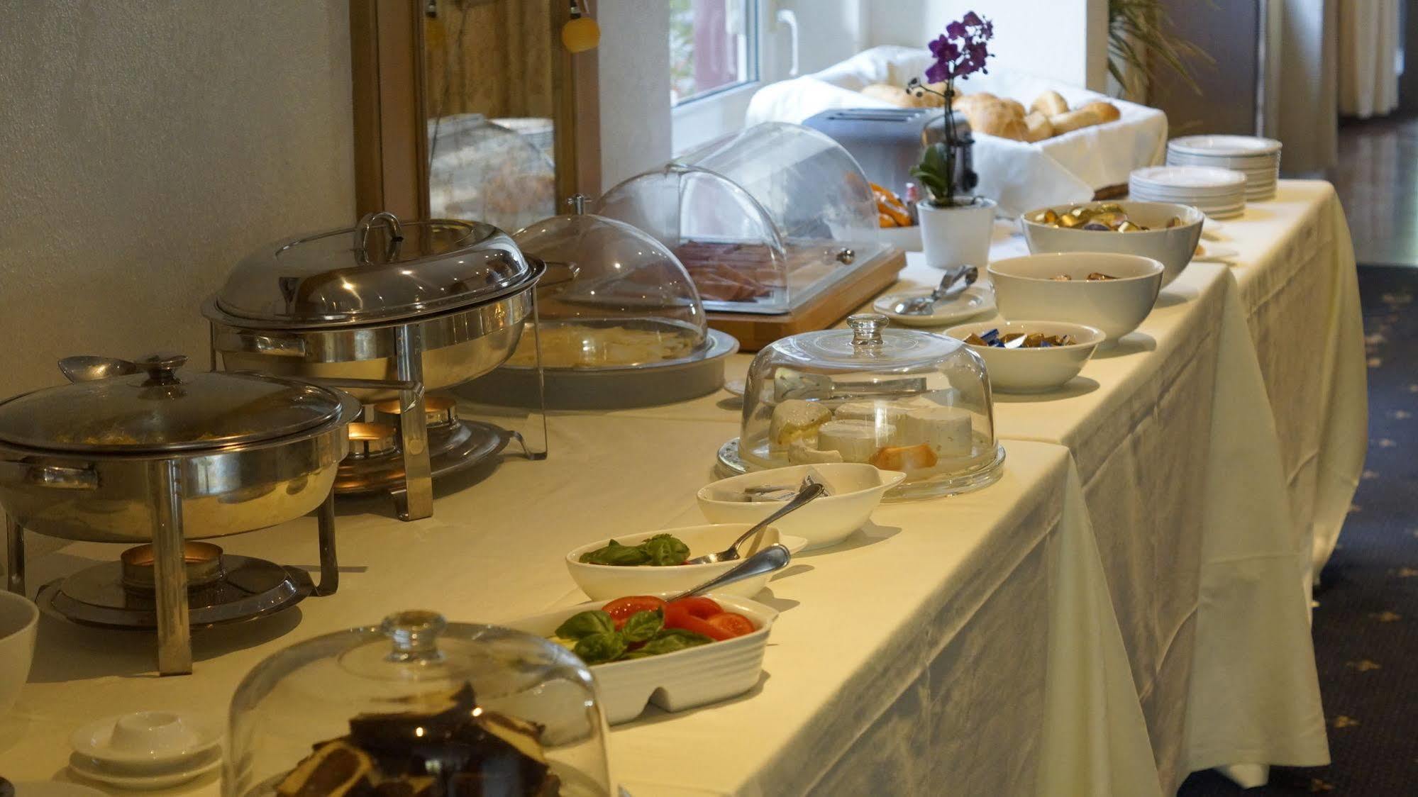 Hotel Reutlinger Hof Reutlingen Ngoại thất bức ảnh