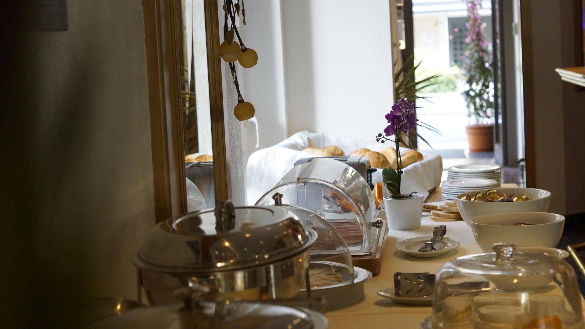 Hotel Reutlinger Hof Reutlingen Ngoại thất bức ảnh