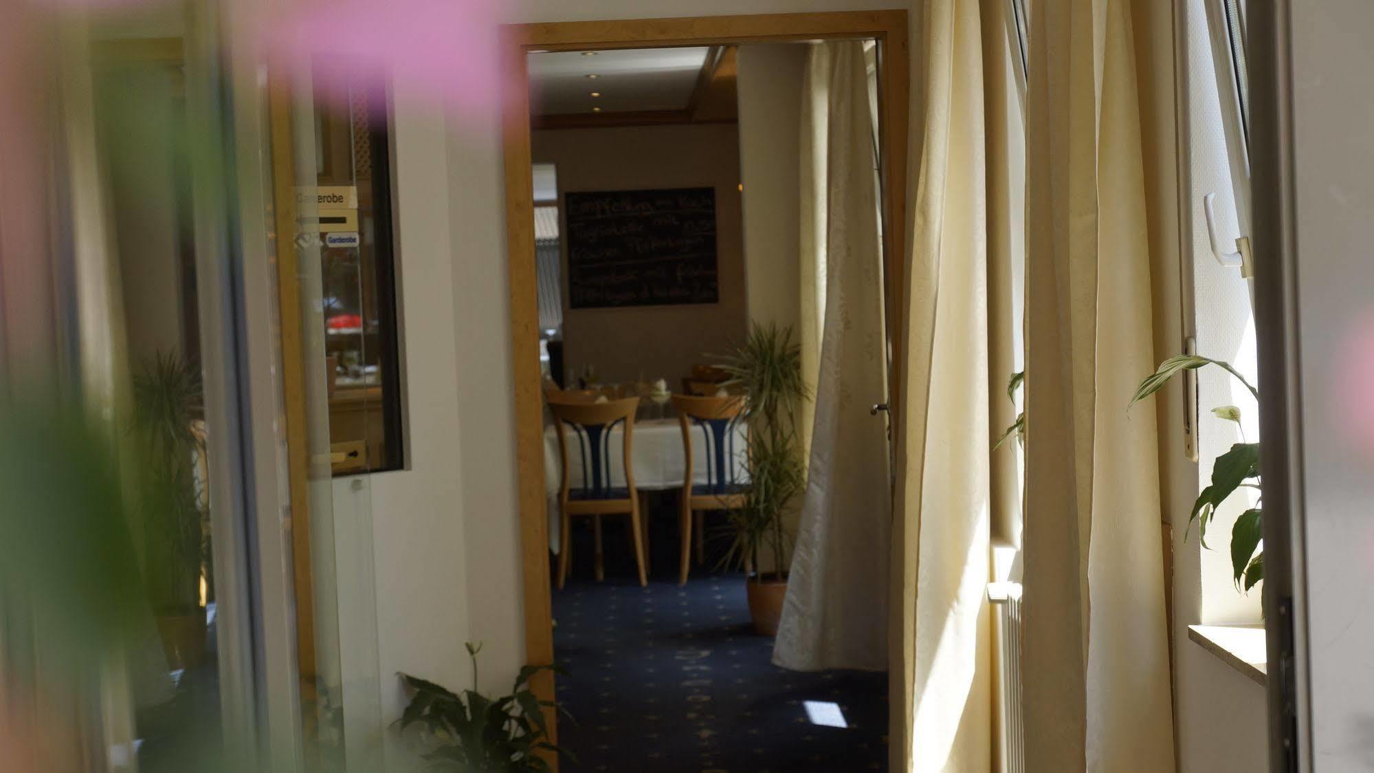 Hotel Reutlinger Hof Reutlingen Ngoại thất bức ảnh